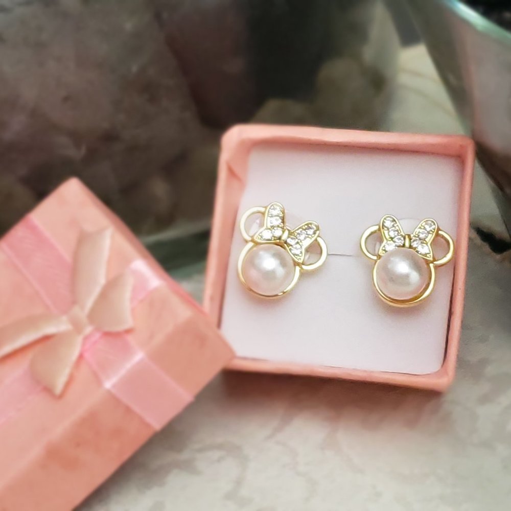 Korean Crystal Pearl Stud Earrings For Women Simple Bow Earring